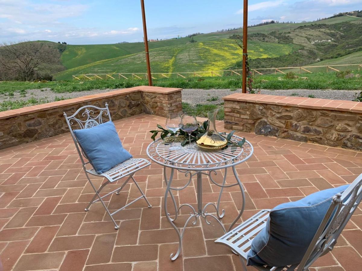 Cordella In Valdorcia Truffle And Olive Oil Resort Montalcino Exteriér fotografie